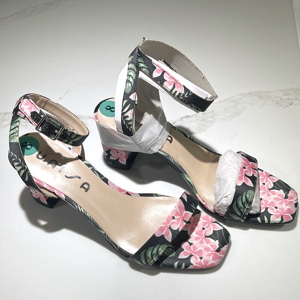 🥳UNISA 3” Heeled Flowered Sandals, Size 8 - Picture 5 of 8